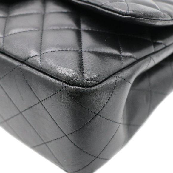 CHANEL Jumbo Lambskin Black Classic Flap Bag - Picture 6 of 16